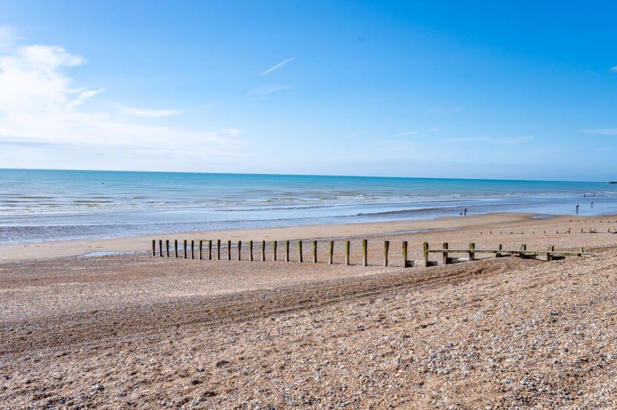 Escape To Paradise At Pevensey Bay Holiday Park 13 Woodland Walkヴィラ エクステリア 写真