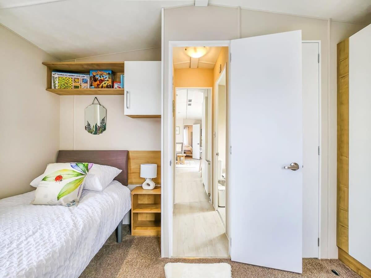 Escape To Paradise At Pevensey Bay Holiday Park 13 Woodland Walkヴィラ エクステリア 写真